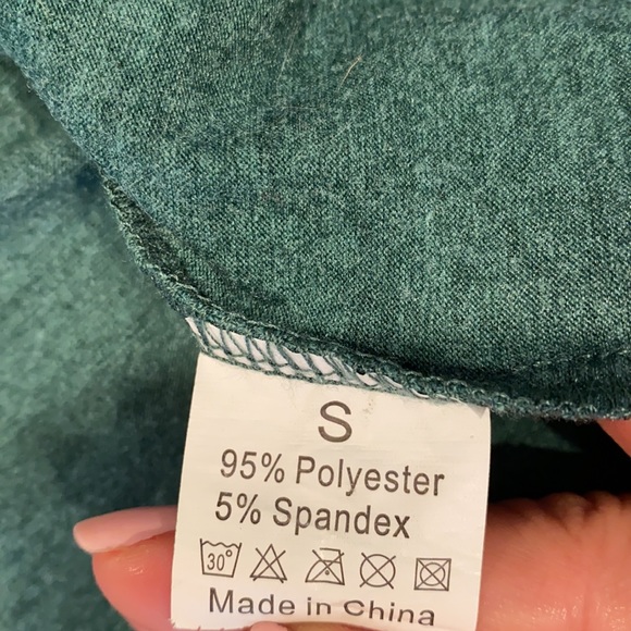 Dress - Picture 7 of 10